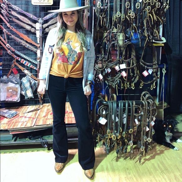 Meet your Posher, Sam - Picture 1 of 1